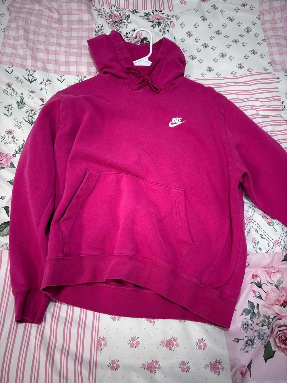 Nike Women's Pink Hoodie Sweatshirt